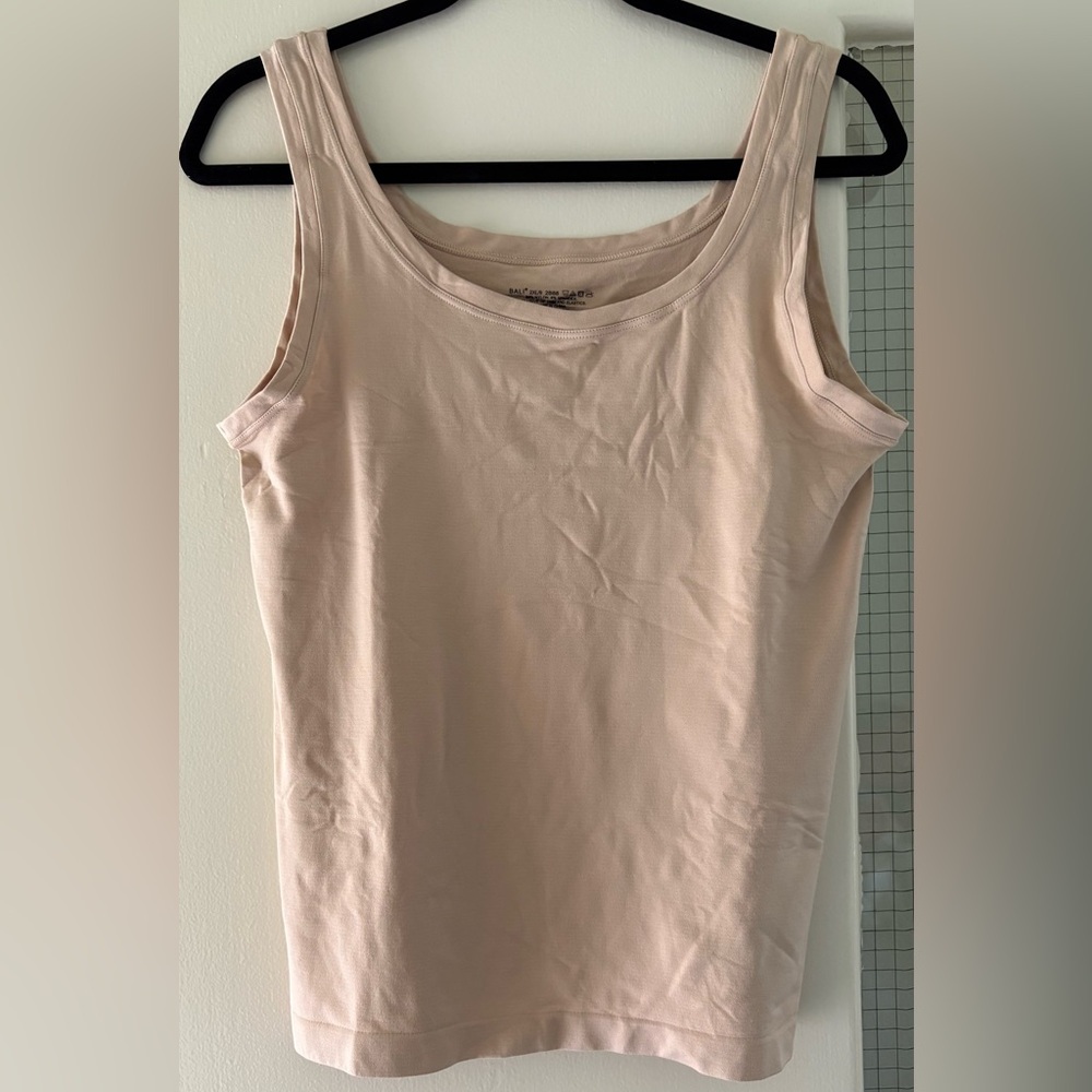 NWOT Bali Woman’s Fitted Sleeveless Tank Top